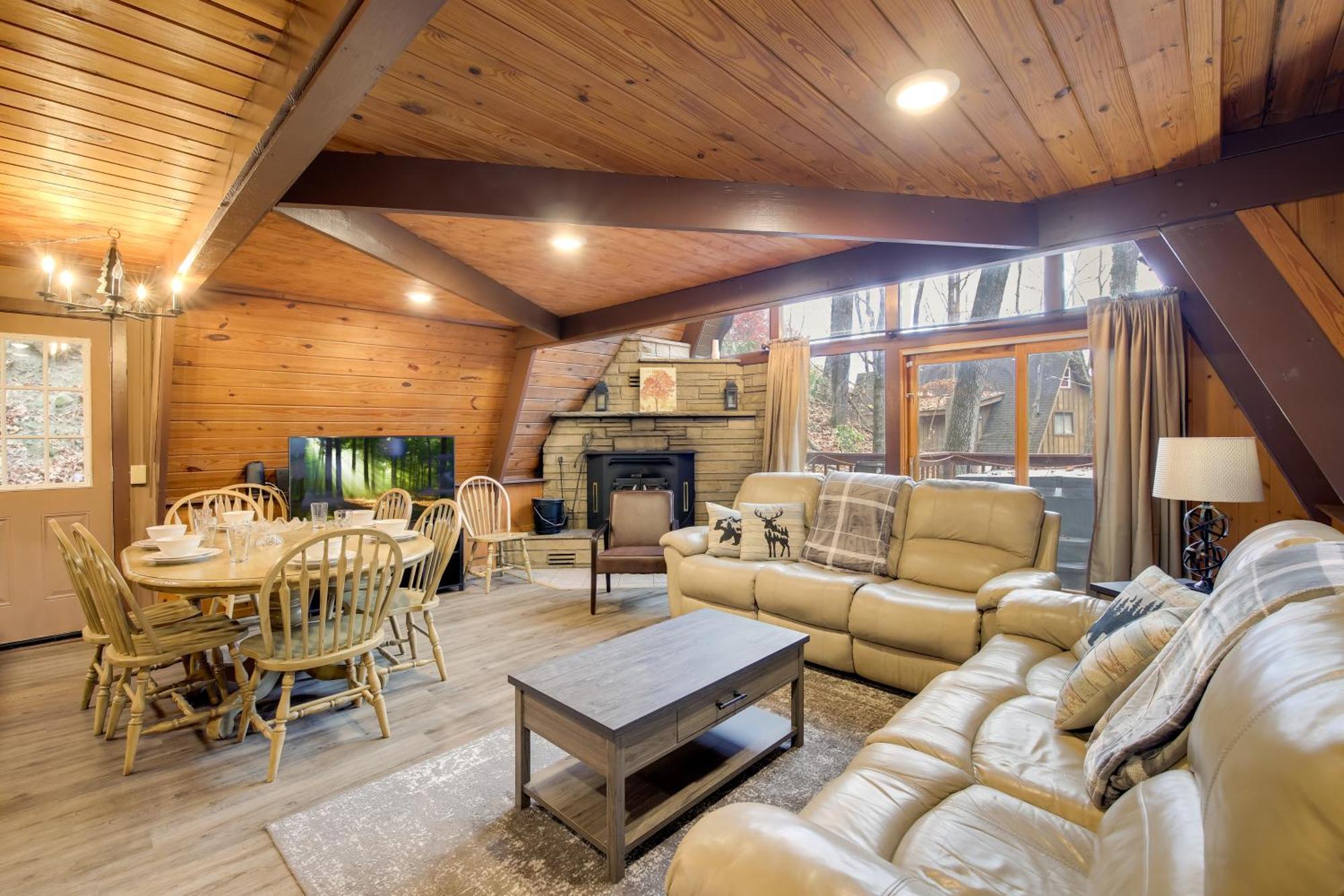 Gatlinburg A-Frame Home With Hot Tub Near Parkway Exterior foto