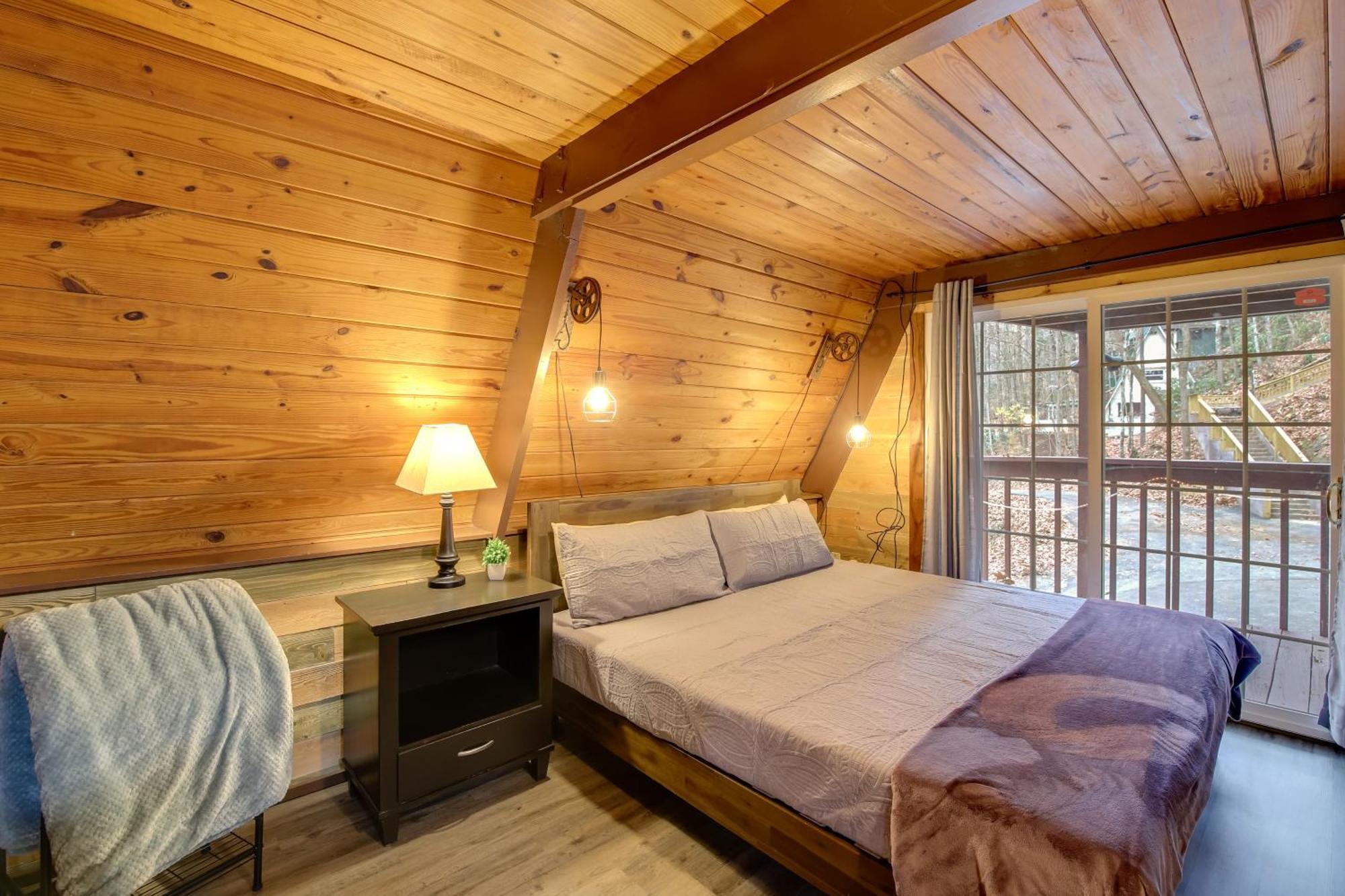 Gatlinburg A-Frame Home With Hot Tub Near Parkway Exterior foto